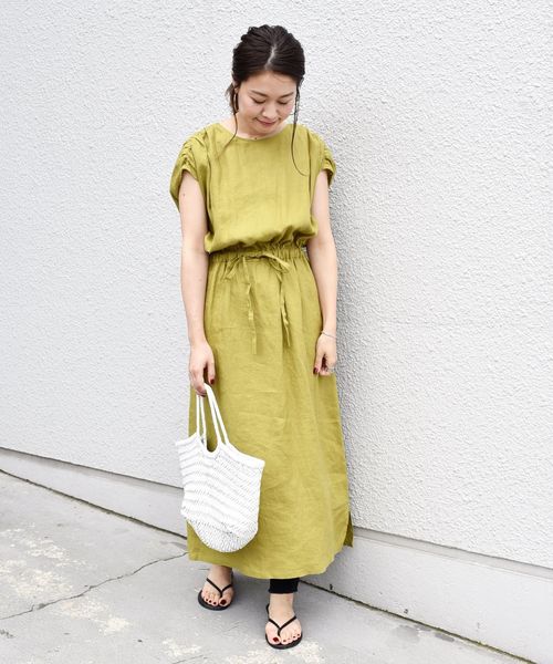 liflattie ships（リフラティ シップス）の「liflattie ships:リネンギャザーロングワンピース◇（ワンピース・レディース・ライトグリーン/ネイビー・SMALL/MEDIUM）」の16枚目の写真