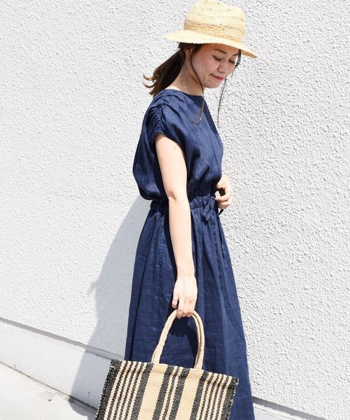 liflattie ships（リフラティ シップス）の「liflattie ships:リネンギャザーロングワンピース◇（ワンピース・レディース・ライトグリーン/ネイビー・SMALL/MEDIUM）」の14枚目の写真