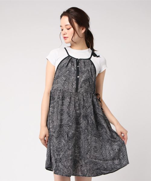 セール O Neill オニール レディースプリントワンピース 総柄 リゾート ビーチ プール ワンピース O Neill オニール のファッション通販 Zozotown