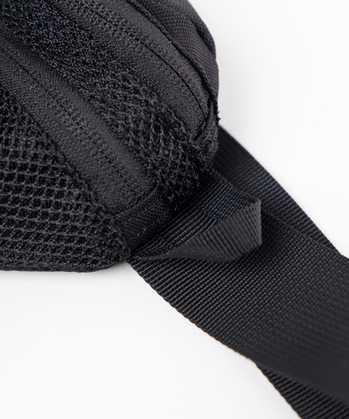 BEN DAVIS（ベンデイビス）の「WEGO/BEN DAVIS MESH WAIST BAG（ボディバッグ/ウエストポーチ・メンズ・ブラック/レッド・FREE）」の13枚目の写真