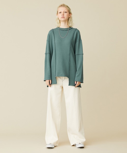 INella（イネラ）の「【INella(イネラ)】カットアウトルーズスウェット（スウェット・レディース・パープル/グリーン/ブラック・FREE）」の10枚目の写真