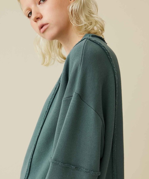 INella（イネラ）の「【INella(イネラ)】カットアウトルーズスウェット（スウェット・レディース・パープル/グリーン/ブラック・FREE）」の16枚目の写真