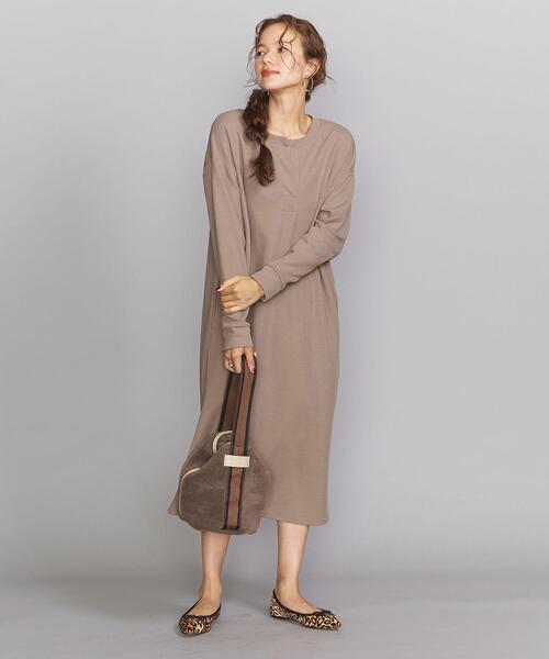 BEAUTY&YOUTH UNITED ARROWS(ビューティーアンドユースユナイテッドアローズ)の「BY ダンボールスキッパーネックサイドスリットワンピース(ワンピース・レディース・モカ/ブラック・FREE)」の9枚目の写真
