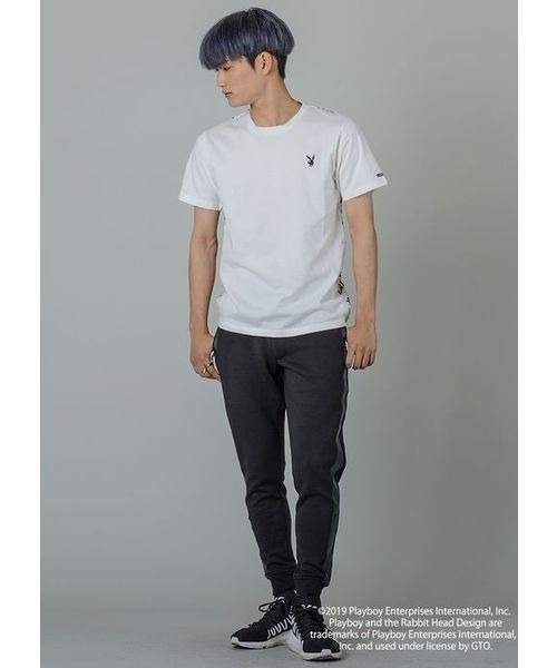 REGIEVO(レジエボ)の「【PLAYBOY×REGIEVO】バックロゴプリントTシャツ REGIEVO別注(Tシャツ/カットソー・メンズ・オフホワイト/ブラック・S/M/L/XL)」の3枚目の写真