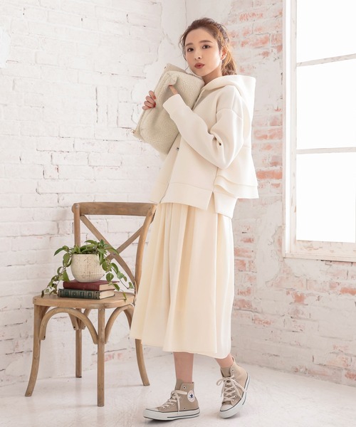 KOBE LETTUCE（コウベレタス）の「バックフリルダイバーパーカー（パーカー・レディース・ブラック/グレー系その他/アイボリー/ホワイト系その他/ブラック系その他/ダークグリーン/グリーン系その他/グレー系その他2/オレンジ系その他/オレンジ系その他2/ピンク系その他/ピンクベージュ・FREE/1/2）」の21枚目の写真