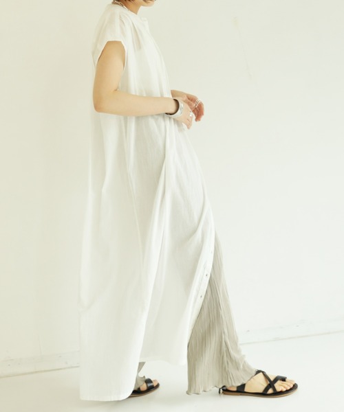 Auntie Rosa Holiday（アンティローザホリデー）の「【着回しできる！】ピンタックシャツワンピース（シャツワンピース・レディース・ブラック/オフホワイト/ピンク/イエロー/モカ・FREE）」の13枚目の写真