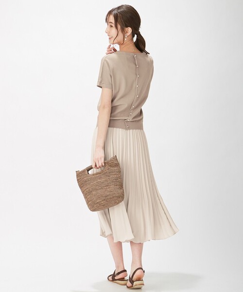J.PRESS Ladies(J.プレス レディス)の「【洗える】レーヨンストレッチバックボタン ニット(ニット/セーター・レディース・ホワイト系1/ブラウン系/ブラウン系1/サックスブルー系/イエロー系/ピンク系・SMALL)」の9枚目の写真