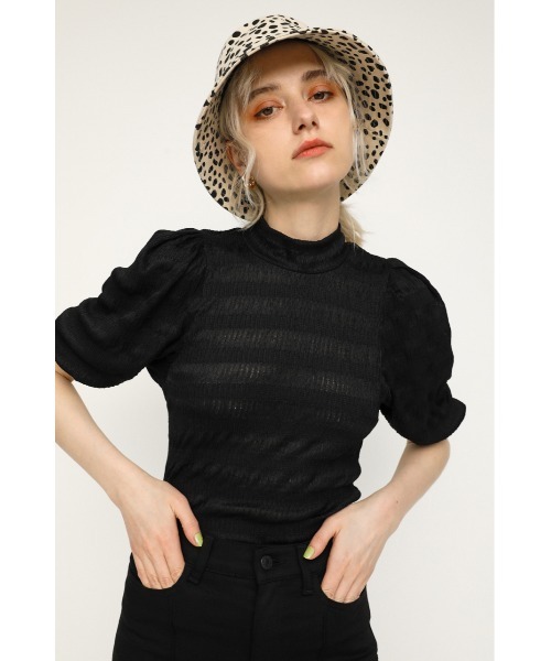 SLY（スライ）の「PUFF SLEEVE LACE TOPS/パフスリーブレーストップス（Tシャツ/カットソー・レディース・ベージュ/ブラック/グリーン/ライトパープル・FREE）」の2枚目の写真