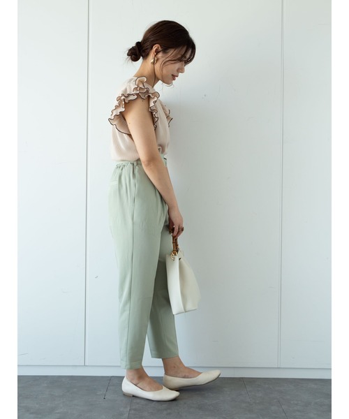 ELENCARE DUE（エレンカーレデュエ）の「・ELENCARE DUE プリーツ×ラッフルブラウス＊（シャツ/ブラウス・レディース・アイボリー/ブラック/グレイッシュベージュ/ライトグリーン・FREE）」の14枚目の写真