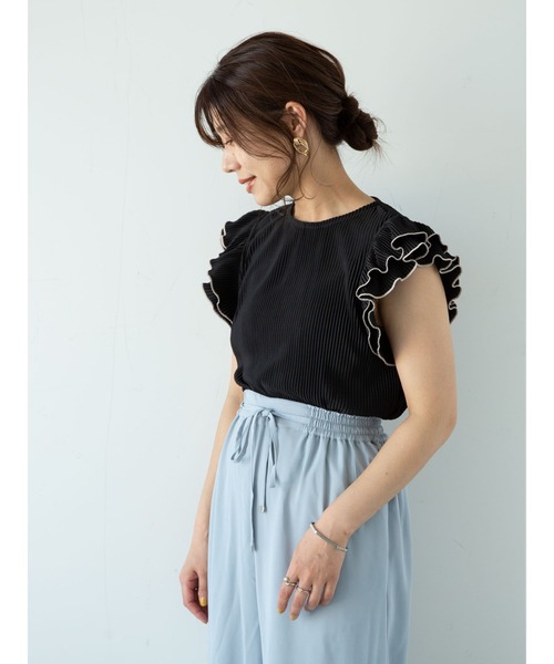 ELENCARE DUE（エレンカーレデュエ）の「・ELENCARE DUE プリーツ×ラッフルブラウス＊（シャツ/ブラウス・レディース・アイボリー/ブラック/グレイッシュベージュ/ライトグリーン・FREE）」の18枚目の写真