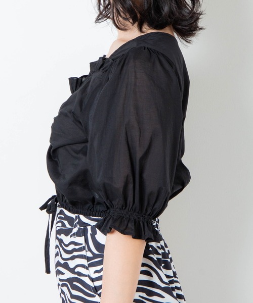 WEGO(ウィゴー)の「WEGO/フロントシャーリングフリルブラウス(シャツ/ブラウス・レディース・ブラック/レッド系その他2/ホワイト・FREE)」の16枚目の写真