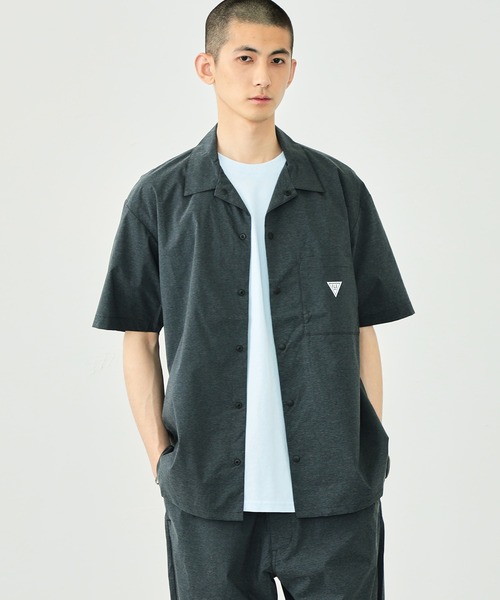 EDWIN（エドウィン）の「F.L.E 超軽量 半袖シャツ（シャツ/ブラウス・メンズ・チャコールグレー/ブラック・MEDIUM/LARGE/X-LARGE）」の21枚目の写真