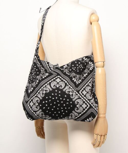 histoire(イストワール)の「バンダナ柄トートバッグ(ショルダーバッグ・レディース・ホワイト/ブラック・FREE)」の20枚目の写真