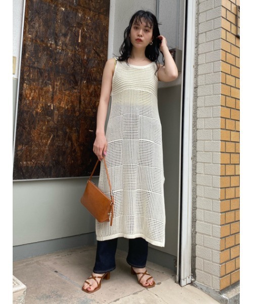 SLY（スライ）の「RUSTIC MG LONG TOPS ミドルゲージ ロング トップス（Tシャツ/カットソー・レディース・アイボリー/ブラウン・FREE）」の17枚目の写真