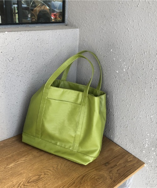 yuue' ( wear )（ユーイ）の「レザートートバッグ（トートバッグ・レディース・ブラック/オフホワイト/グリーン・FREE）」の5枚目の写真