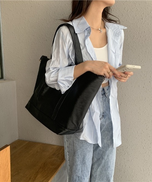 yuue' ( wear )（ユーイ）の「レザートートバッグ（トートバッグ・レディース・ブラック/オフホワイト/グリーン・FREE）」の8枚目の写真