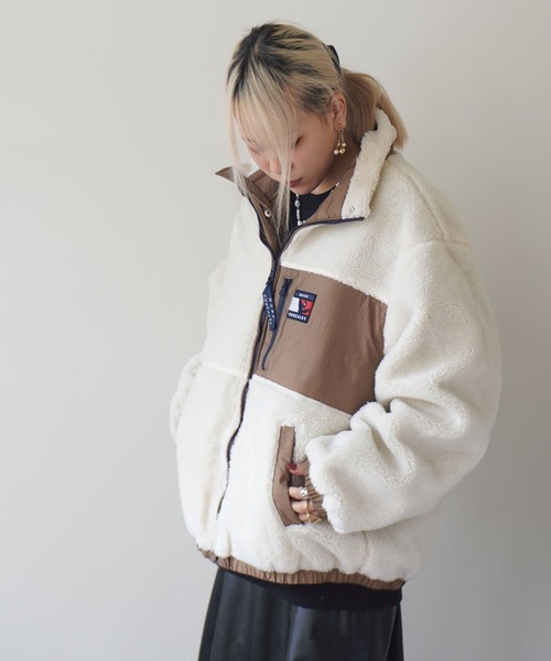 Mark Gonzales（マーク・ゴンザレス）の「【 Mark Gonzales / マークゴンザレス 】 リバーシブル スタンドカラー ジャケット（その他アウター・メンズ・ブラック/ベージュ/ネイビー・M/L/XL）」の3枚目の写真