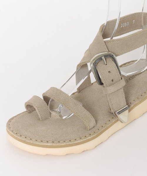 CAMINANDO（カミナンド）の「『別注』CAMINANDO　BACK SANDAL（サンダル・レディース・ベージュ/ブラック・6/7）」の14枚目の写真