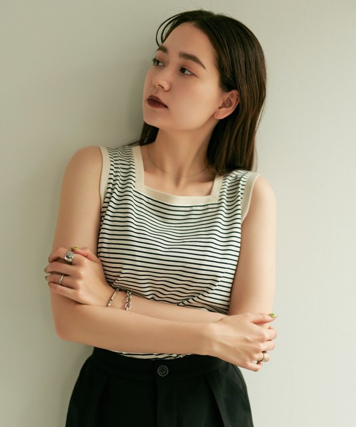 TINA：JOJUN（ティーナジョジュン）の「ボーダー ノースリ カットソー TINA：JOJUN（タンクトップ・レディース・グリーン/ネイビー・M）」の4枚目の写真