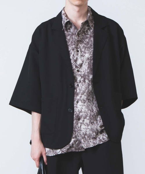 WEGO(ウィゴー)の「WEGO/ハーフスリーブビックシルエット5分袖テーラードジャケット(テーラードジャケット・メンズ・ダークグレー/ブラック・MEDIUM/LARGE)」の1枚目の写真