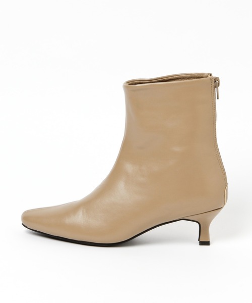 Andemiu(アンデミュウ)の「スクエアショートブーツ219207(ブーツ・レディース・ライトグレー/ブラック/ベージュ・SMALL/MEDIUM/LARGE)」の5枚目の写真