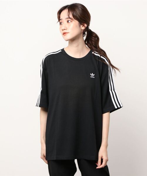 adidas Originals(アディダスオリジナルス)の「adidas Originals/アディダス オリジナルス OVERSIZED TEE/アディカラー クラシックス オーバーサイズ Tシャツ(Tシャツ/カットソー・レディース・ホワイト/ブラック・M/L/XL/S)」の2枚目の写真