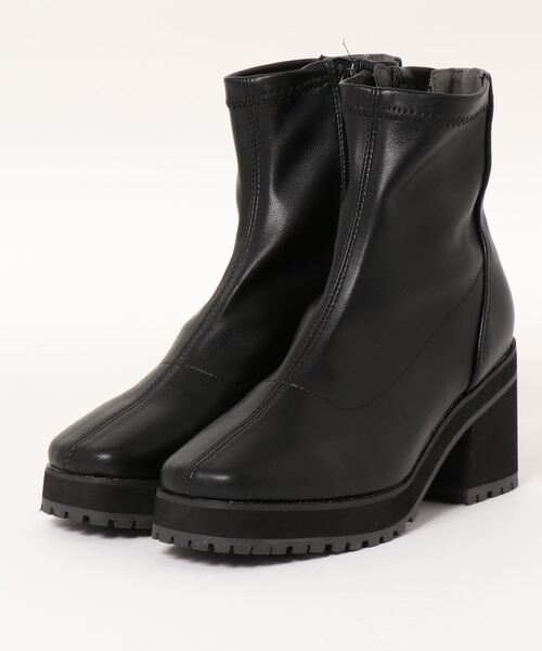 attagirl(アタガール)の「スクエアトゥストレッチショートブーツ(ブーツ・レディース・ブラック/アイボリー/ダークブラウン・M/LL/S/L)」の7枚目の写真