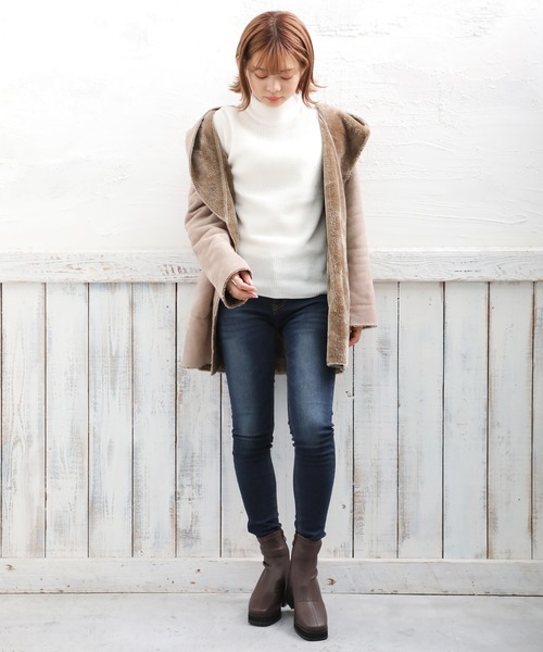 attagirl(アタガール)の「スクエアトゥストレッチショートブーツ(ブーツ・レディース・ブラック/アイボリー/ダークブラウン・M/LL/S/L)」の10枚目の写真