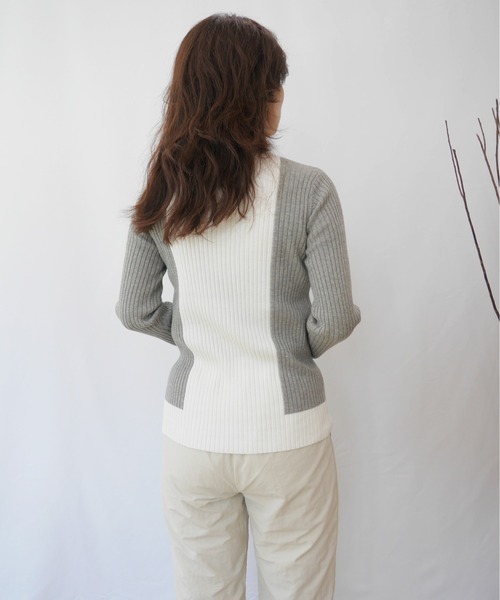 AZUL ENCANTO(アズールエンカント)の「バイカラーニット(ニット/セーター・レディース・ベージュ/オフホワイト・FREE)」の6枚目の写真