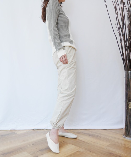 AZUL ENCANTO(アズールエンカント)の「バイカラーニット(ニット/セーター・レディース・ベージュ/オフホワイト・FREE)」の7枚目の写真