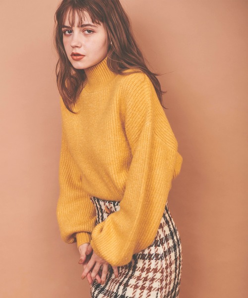 31 Sons de mode（トランテアン　ソン　ドゥ　モード）の「畔ざっくりニットプルオーバー（ニット/セーター・レディース・オフホワイト/イエロー/コーラルピンク・36）」の8枚目の写真