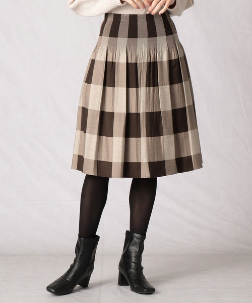 Comme　Ca　Mature（コムサマチュア）の「《リバーシブルスカート》ツイードチェック×ビッグギンガム（スカート・レディース・ブラック系/ブラウン系・FREE）」の16枚目の写真