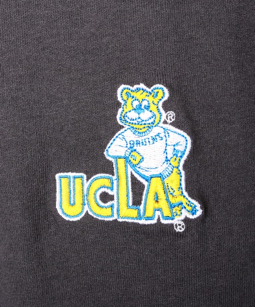UCLA(ユーシーエルエー)の「UCLA カレッジロゴ ワンポイント刺繍 ラガーポロシャツ(ポロシャツ・メンズ・アッシュ/スミクロ/ネイビー/グリーン・M/L)」の13枚目の写真