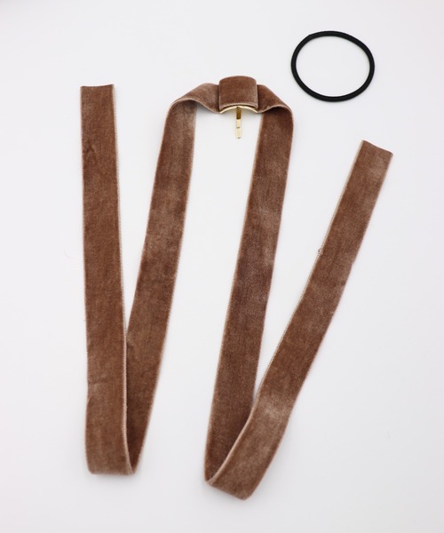 Monocoro toppi（モノコロトッピ）の「大人っぽガーリー。ベロアリボンヘアゴムセットポニーフック（ヘアゴム・レディース・ブラック/グレー/ベージュ/ブラウン・フリー）」の7枚目の写真