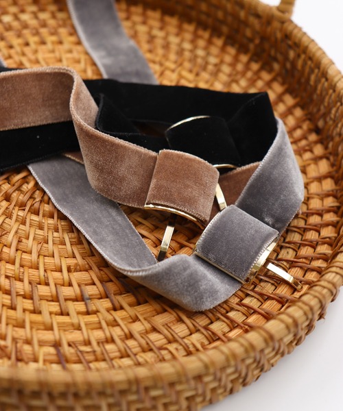 Monocoro toppi（モノコロトッピ）の「大人っぽガーリー。ベロアリボンヘアゴムセットポニーフック（ヘアゴム・レディース・ブラック/グレー/ベージュ/ブラウン・フリー）」の15枚目の写真