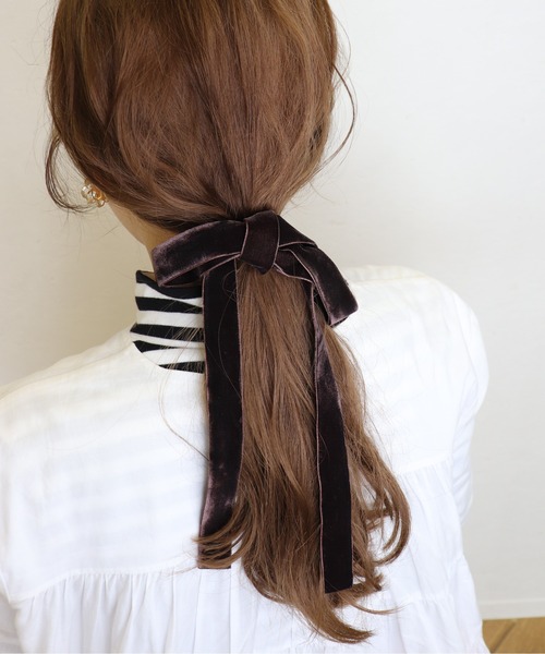 あやぽん✿プロフ必読くださいませ。 コスモスヘアゴムポニーフック88 ポニーフック 差すだけ お花 モチーフ ヘアゴムつき 簡単