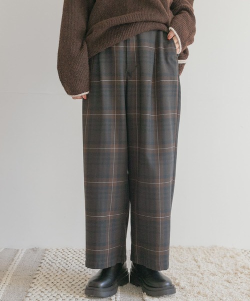 ITEMS URBANRESEARCH（アイテムズ アーバンリサーチ）の「チェックワイドパンツ（その他パンツ・レディース・チャコールグレー/ブラウン・FREE）」の2枚目の写真