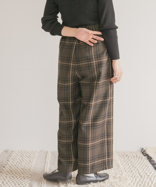 ITEMS URBANRESEARCH（アイテムズ アーバンリサーチ）の「チェックワイドパンツ（その他パンツ・レディース・チャコールグレー/ブラウン・FREE）」の18枚目の写真