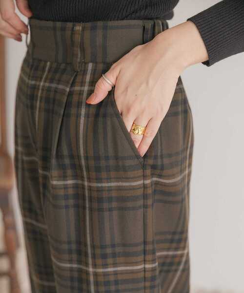 ITEMS URBANRESEARCH（アイテムズ アーバンリサーチ）の「チェックワイドパンツ（その他パンツ・レディース・チャコールグレー/ブラウン・FREE）」の9枚目の写真