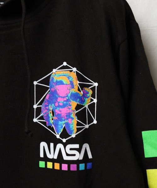 NASA（ナサ）の「★NASA★SWEAT PULLPARKA（パーカー・レディース・ブラック/グレー・LARGE/X-LARGE/MEDIUM）」の5枚目の写真