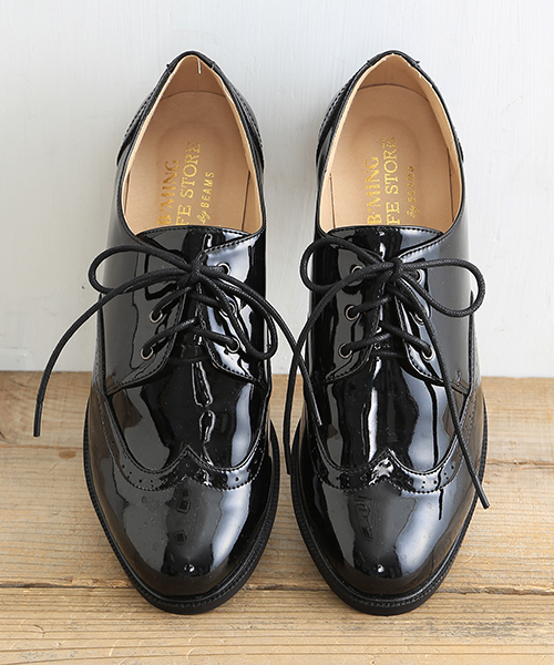 B:MING by BEAMS（ビーミングバイビームス）の「＜InRed 7月号掲載＞★1 ビーミング by ビームス / ウイングチップシューズ（その他シューズ・レディース・ホワイト系その他/ブラック/ブラック系その他・37/35/39）」の2枚目の写真