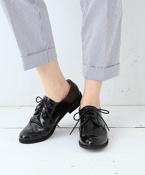 B:MING by BEAMS（ビーミングバイビームス）の「＜InRed 7月号掲載＞★1 ビーミング by ビームス / ウイングチップシューズ（その他シューズ・レディース・ホワイト系その他/ブラック/ブラック系その他・37/35/39）」の22枚目の写真