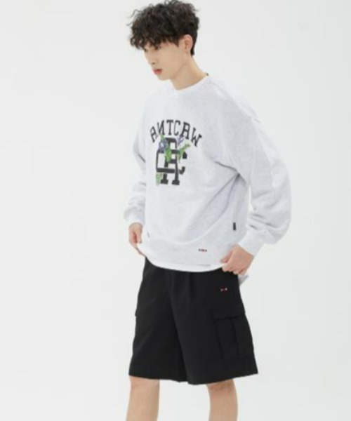 ROMANTIC CROWN(ロマンティッククラウン)の「ROMANTIC CROWN(ロマンティッククラウン) /RCロゴセルバススウェットシャツ RC LOGO SELVAS SWEAT SHIRT(スウェット・レディース・ライトグレー/ブラック・M/L/XL)」の4枚目の写真