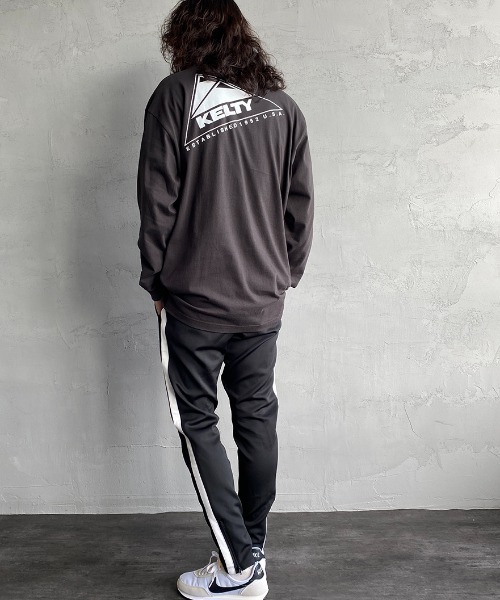 KELTY（ケルティ）の「[KELTY/ケルティ] 別注 ビッグシルエット バックロゴプリントロンＴ（Tシャツ/カットソー・レディース・ホワイト/グレー/グリーン/スミクロ/ピンク/ネイビー・S/M/L）」の11枚目の写真