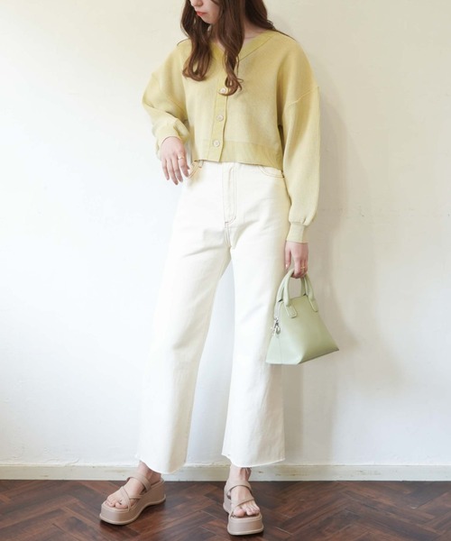 archives（アルシーヴ）の「カットオフハイウエストセミフレアワイドデニムパンツ（デニムパンツ・レディース・ネイビー/サックスブルー/アイボリー・MEDIUM/SMALL）」の8枚目の写真