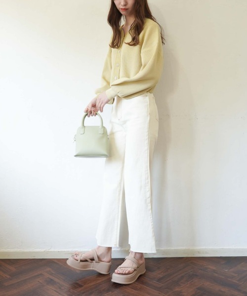 archives（アルシーヴ）の「カットオフハイウエストセミフレアワイドデニムパンツ（デニムパンツ・レディース・ネイビー/サックスブルー/アイボリー・MEDIUM/SMALL）」の9枚目の写真