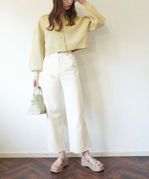 archives（アルシーヴ）の「カットオフハイウエストセミフレアワイドデニムパンツ（デニムパンツ・レディース・ネイビー/サックスブルー/アイボリー・MEDIUM/SMALL）」の10枚目の写真