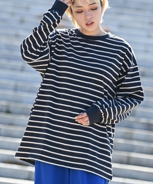 NAVY(ネイビー)の「袖リブボーダーロングスリーブTシャツ(Tシャツ/カットソー・レディース・ベージュ/アイボリー/グリーン/チャコール・フリー)」の3枚目の写真