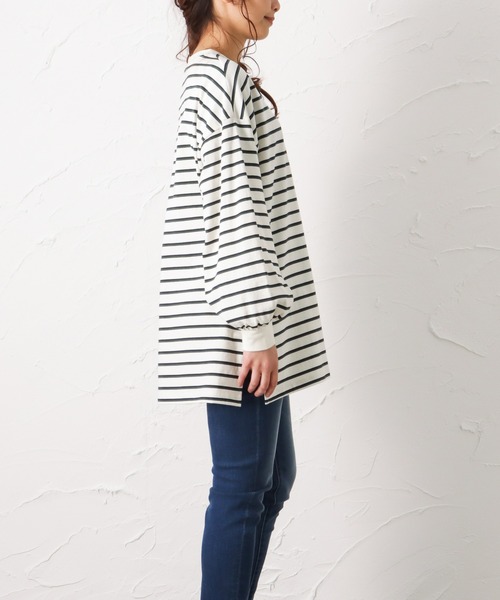 NAVY(ネイビー)の「袖リブボーダーロングスリーブTシャツ(Tシャツ/カットソー・レディース・ベージュ/アイボリー/グリーン/チャコール・フリー)」の10枚目の写真
