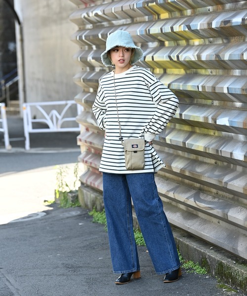 NAVY(ネイビー)の「袖リブボーダーロングスリーブTシャツ(Tシャツ/カットソー・レディース・ベージュ/アイボリー/グリーン/チャコール・フリー)」の18枚目の写真